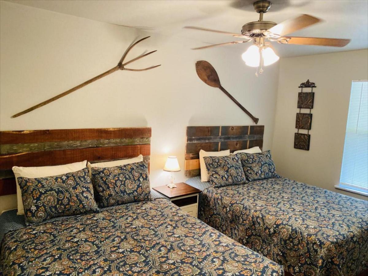 Hotel Riverstone Cabins Leakey Exterior foto